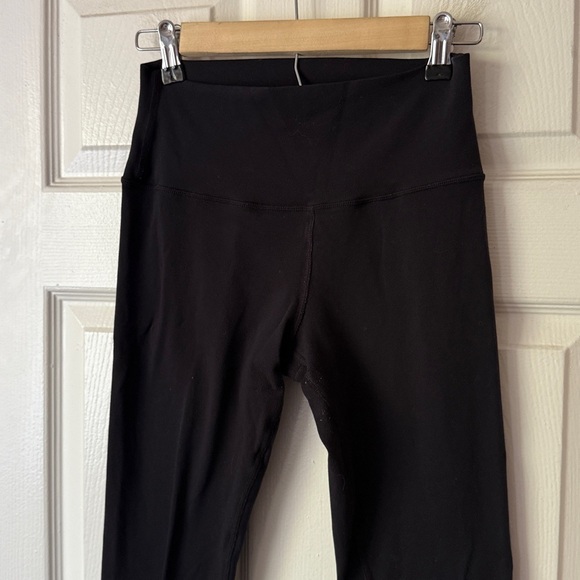 Alo 7/8 High-Waist Airbrush Leggings Black size small - Picture 3 of 6